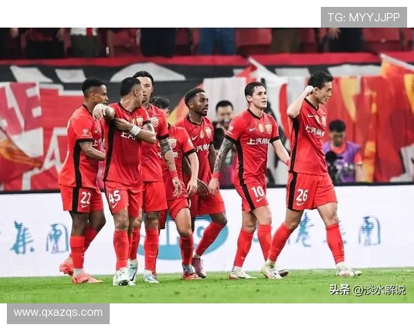 中超上海海港凭借2分优势稳居榜首 争冠前景大好